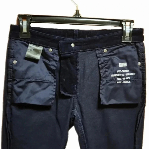 Uniqlo Heattech Navy Blue Corduroy Skinny Straight Pants - Picture 6 of 6
